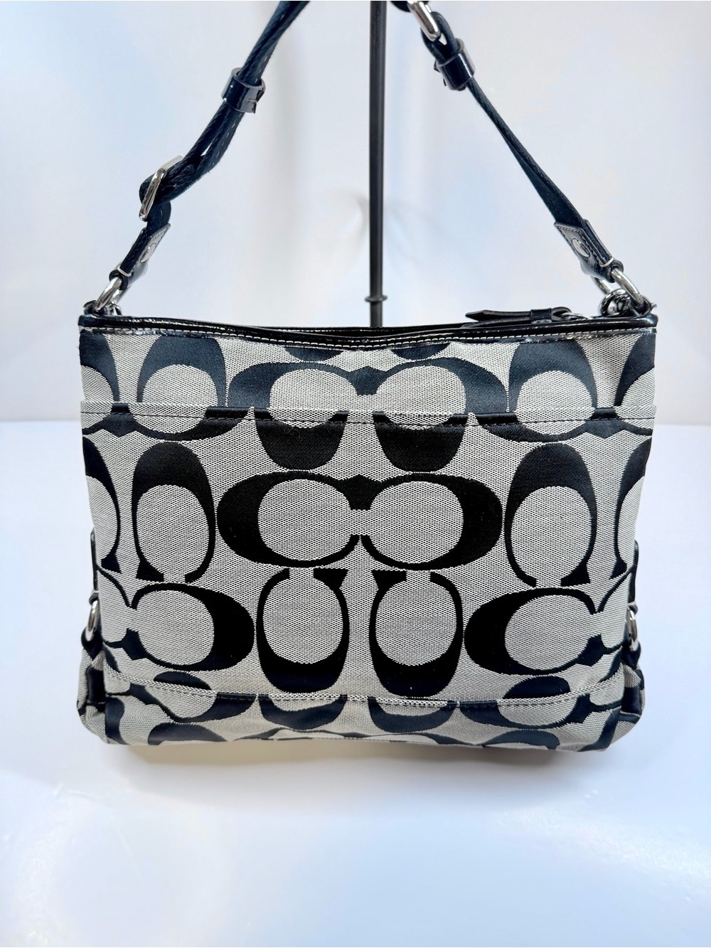 Vintage Coach Signature C Black & Gray Canvas Shoulder Bag Flap Pocket Y2K Purse - Picture 3 of 13